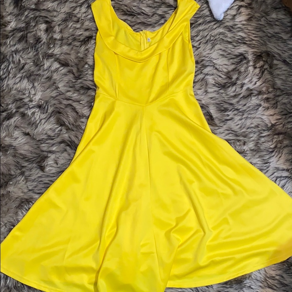 Yellow dress
